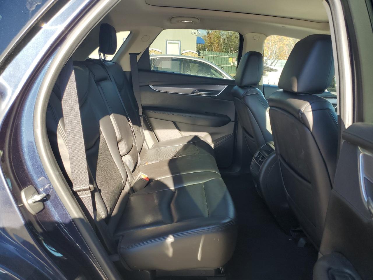 2017 Cadillac Xt5 Luxury VIN: 1GYKNDRS8HZ127456 Lot: 89872605