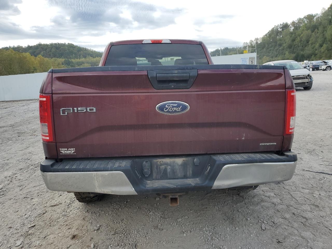 2016 Ford F150 Super Cab VIN: 1FTFX1EF0GFD60658 Lot: 82175425