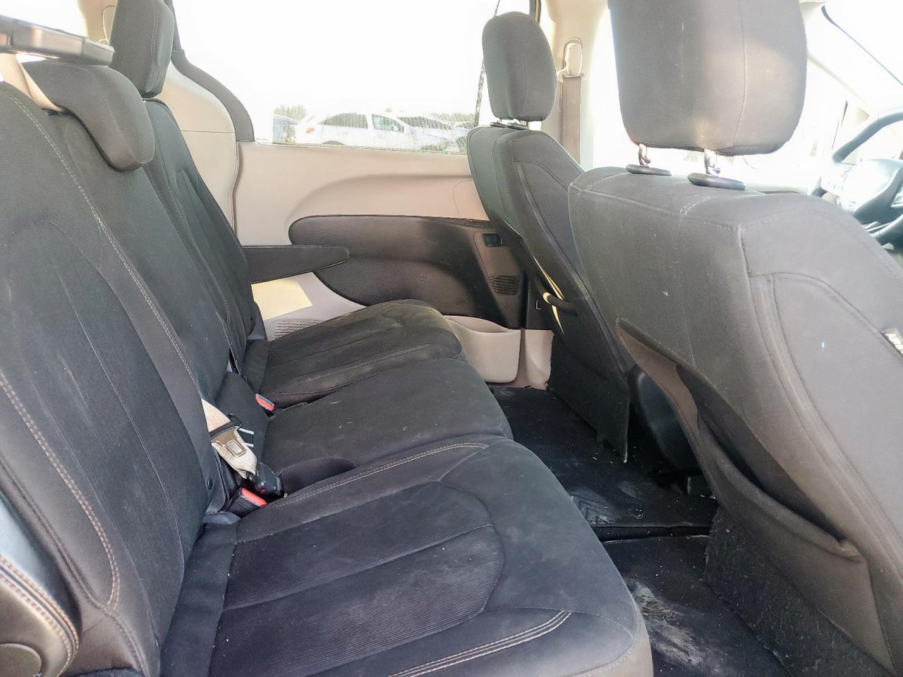 2018 Chrysler Pacifica Touring Plus VIN: 2C4RC1FG0JR157219 Lot: 84236895