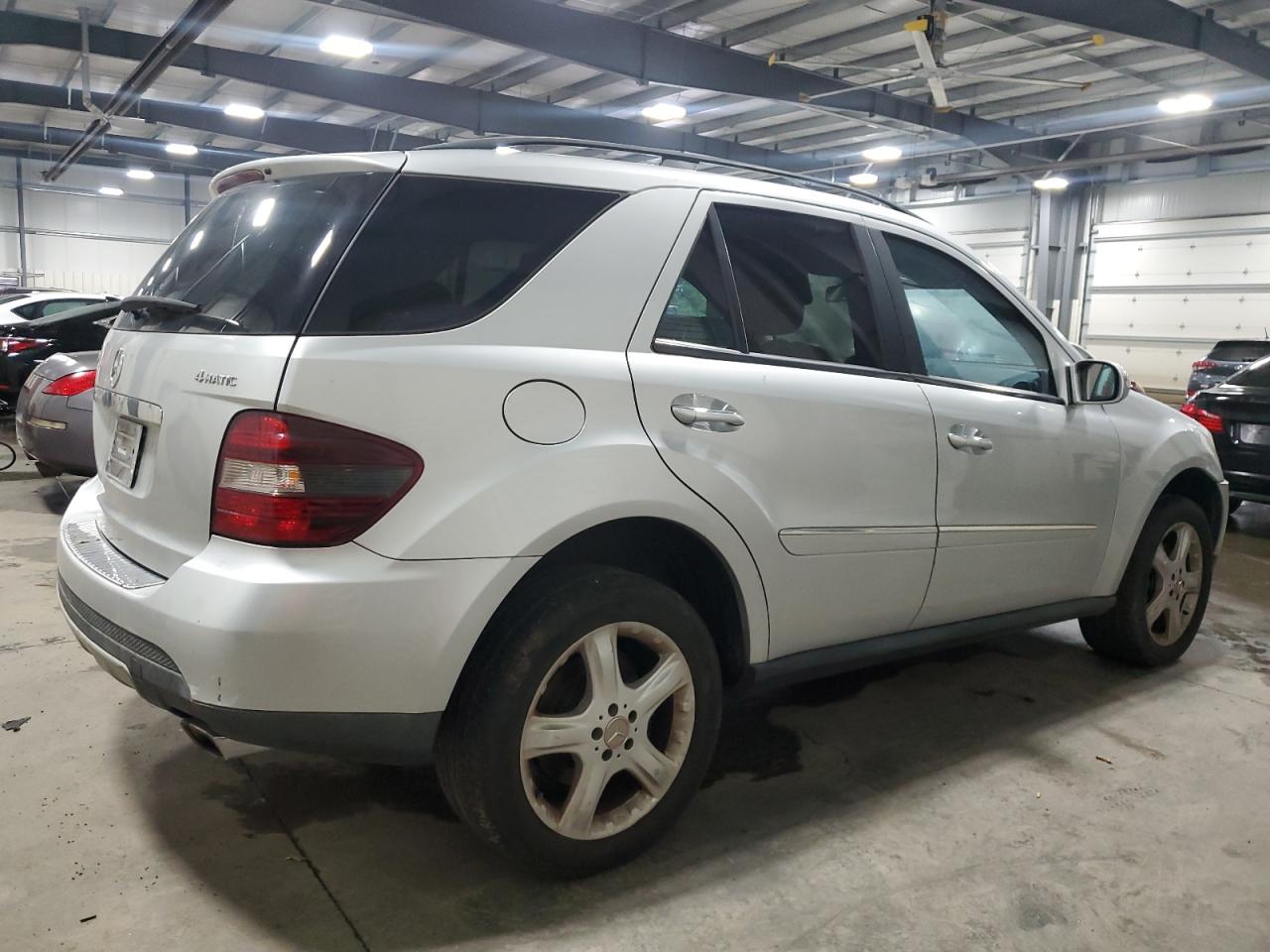 2008 Mercedes-Benz Ml 350 silver  gas 4JGBB86E48A435965 photo #4