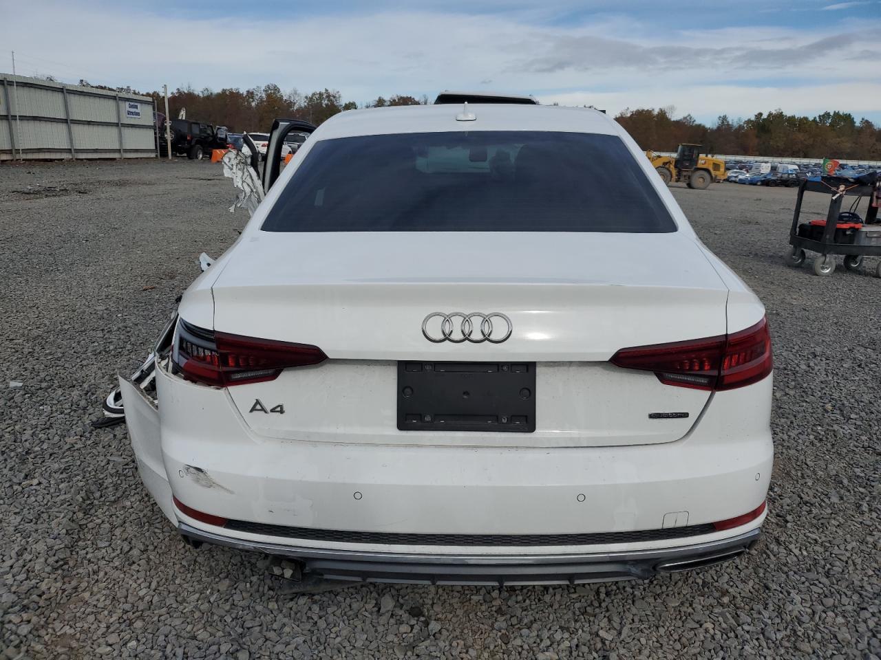 2019 Audi A4 Premium Plus VIN: WAUENAF40KN005869 Lot: 90417515