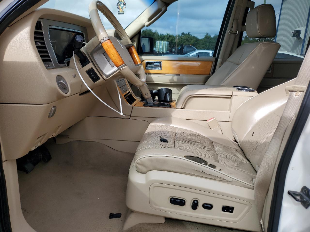 2008 Lincoln Navigator VIN: 5LMFU28508LJ17509 Lot: 85951715