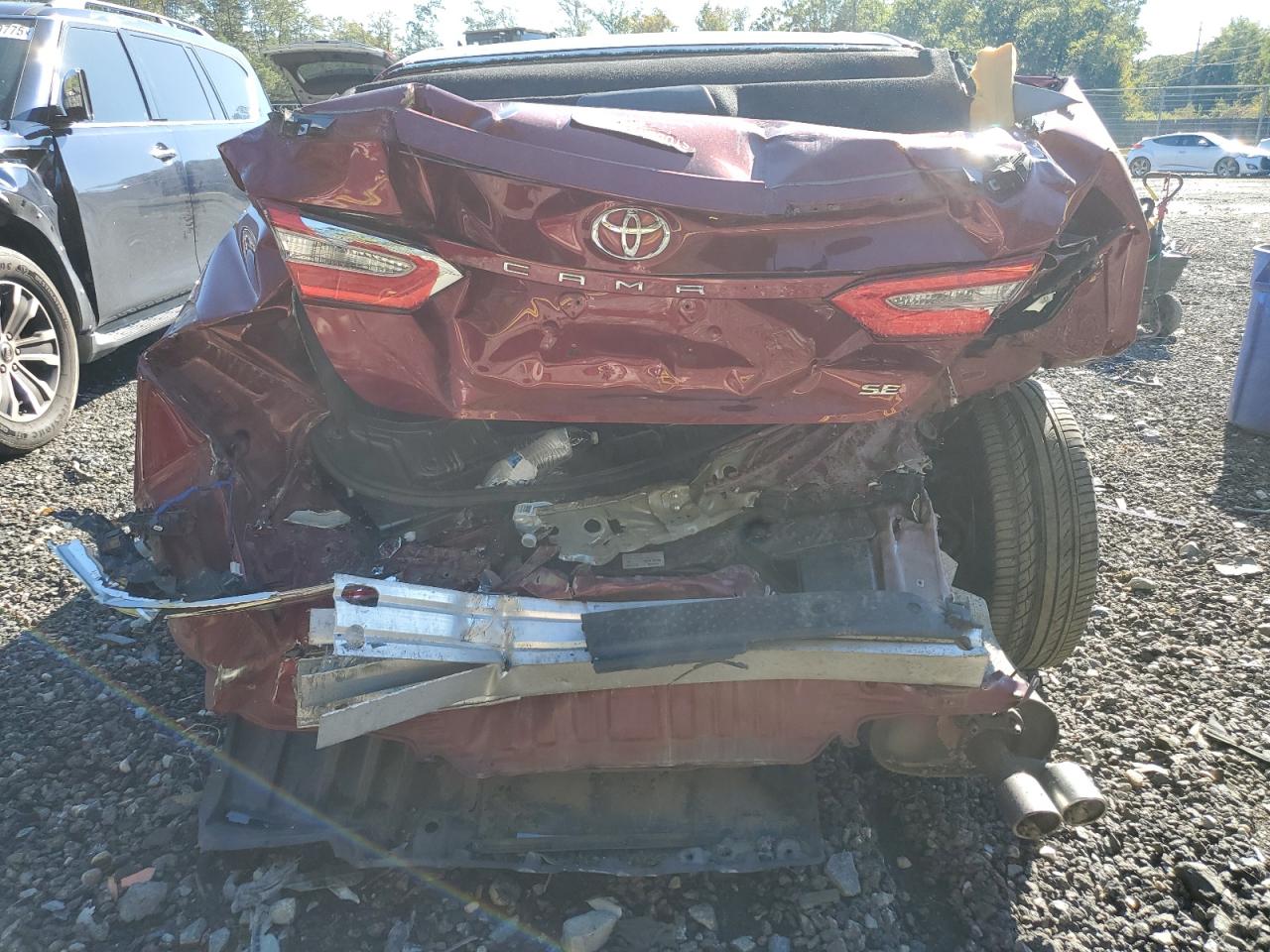 2018 Toyota Camry L VIN: 4T1B11HK6JU560497 Lot: 85729735