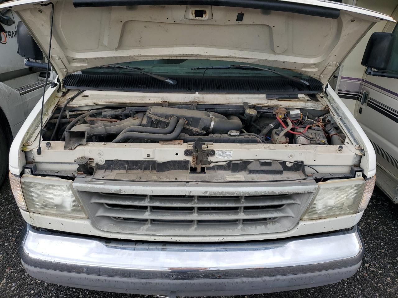 1996 Ford Econoline E350 Cutaway Van VIN: 1FDKE30G6THA95268 Lot: 87459245