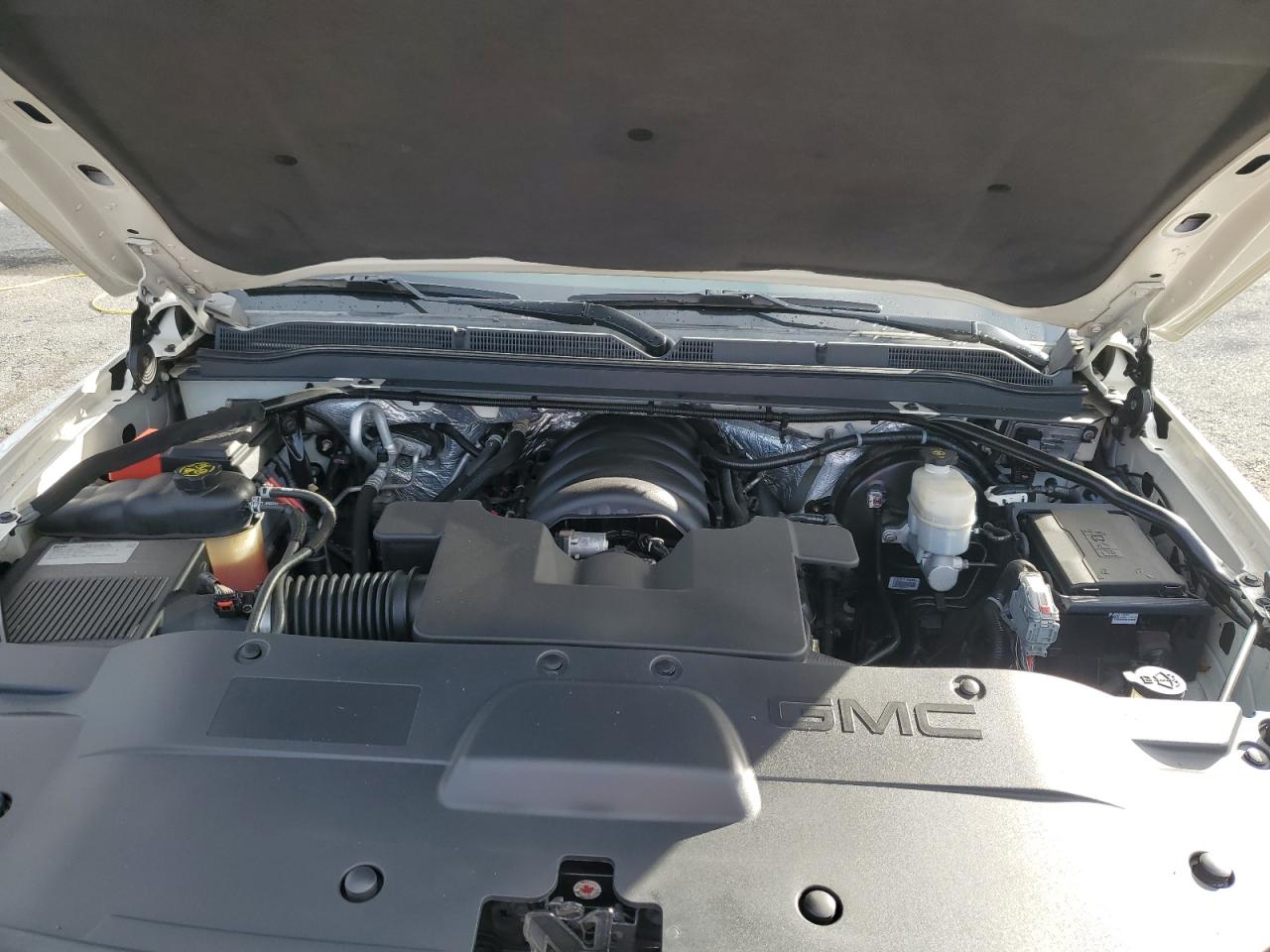 2015 GMC Yukon Denali VIN: 1GKS2CKJ4FR700624 Lot: 82309795