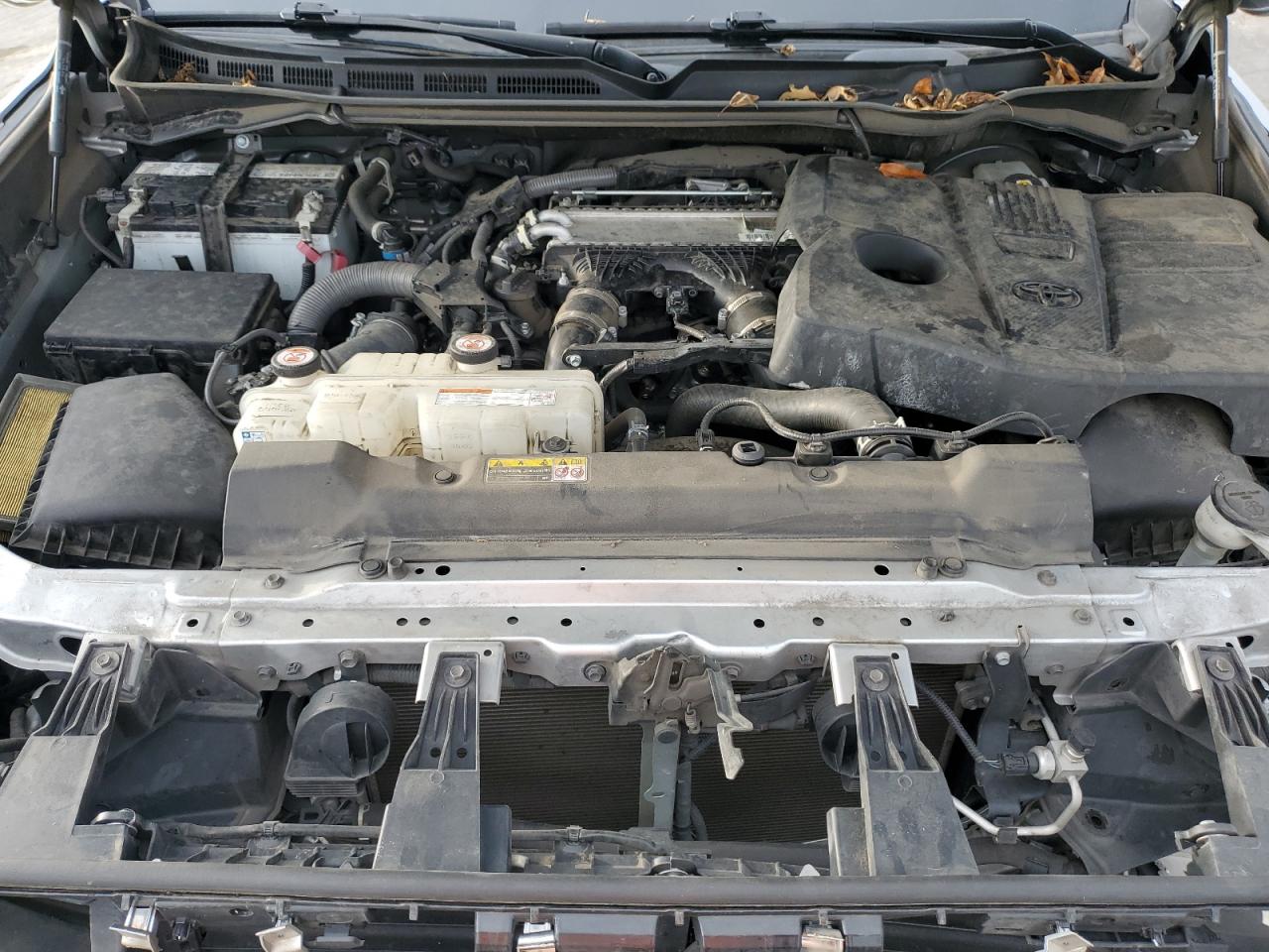 2022 Toyota Tundra Crewmax Sr VIN: 5TFLA5DB8NX048007 Lot: 82646005