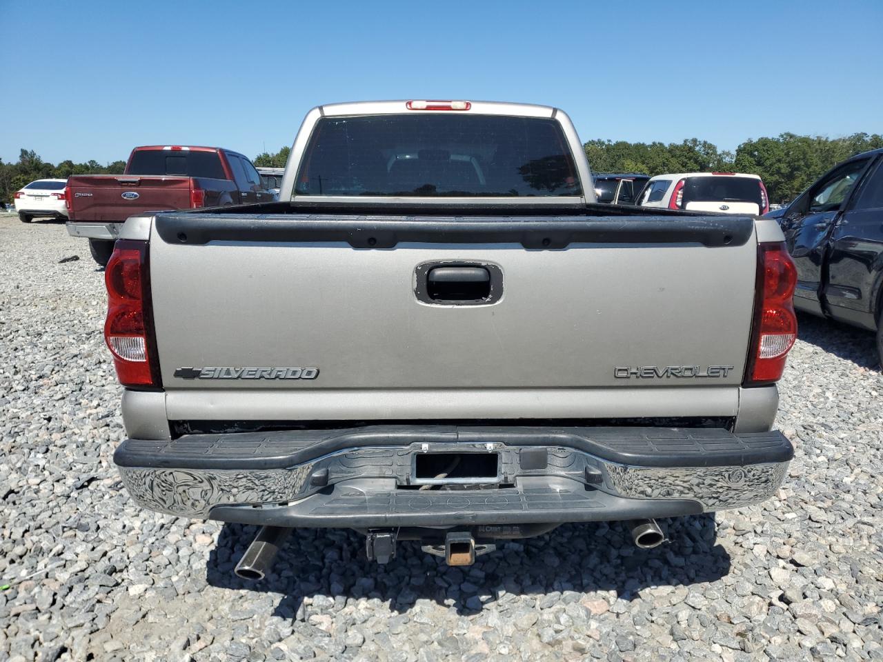 2003 Chevrolet Silverado C1500 VIN: 2GCEC19V031271182 Lot: 84250995