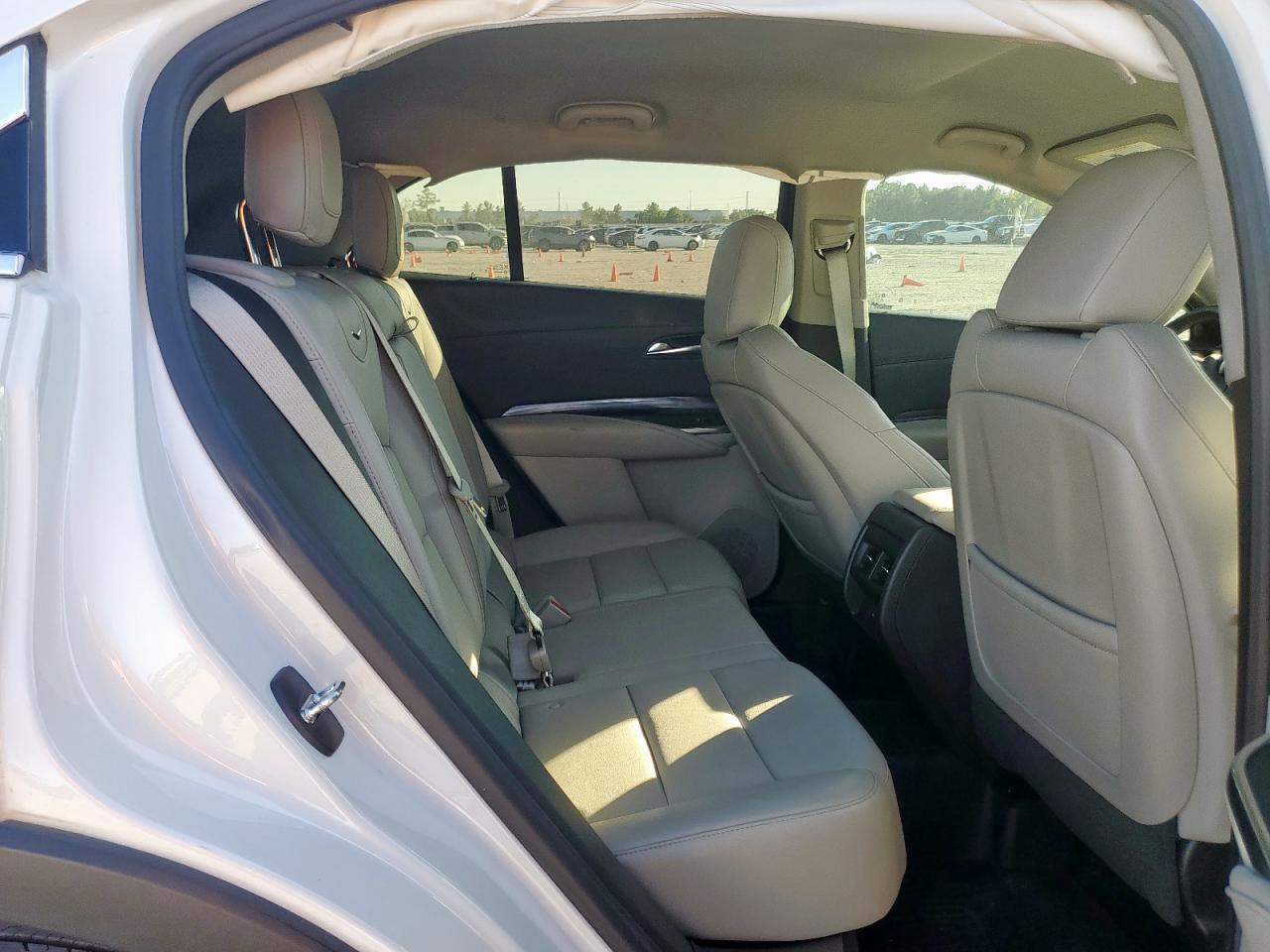 2023 Cadillac Xt4 Luxury VIN: 1GYAZAR41PF199471 Lot: 90771265