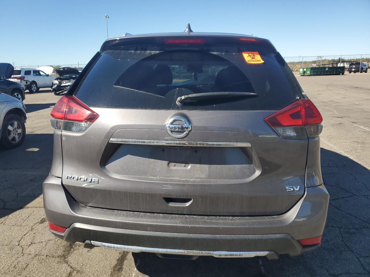 2018 Nissan Rogue S VIN: JN8AT2MTXJW450477 Lot: 87284855