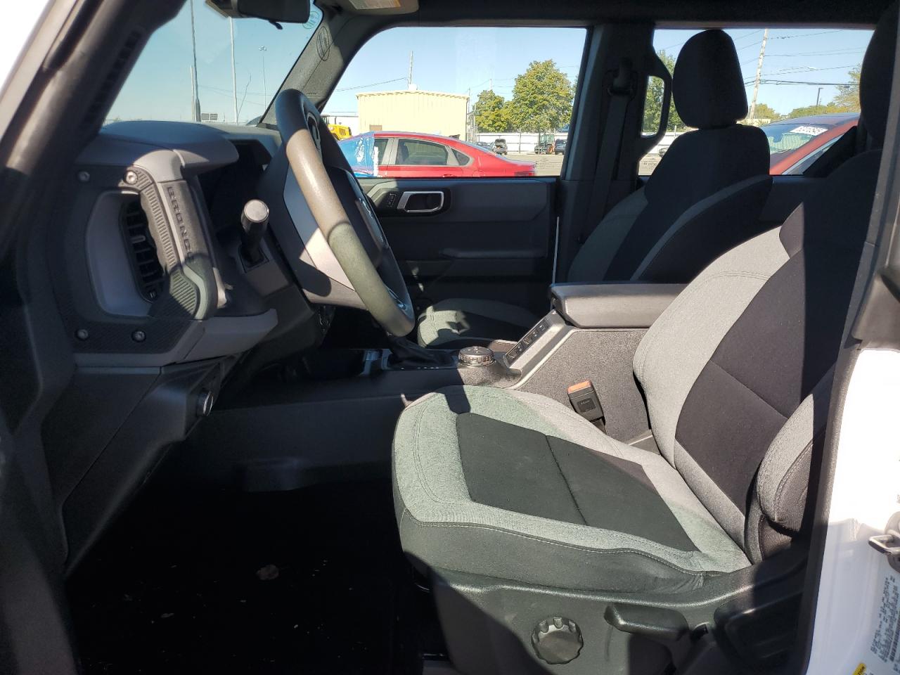 2022 Ford Bronco Base VIN: 1FMDE5BH6NLB72697 Lot: 85388465