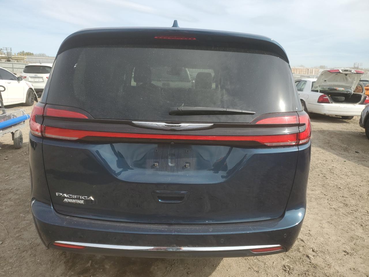 2021 Chrysler Pacifica Touring L VIN: 2C4RC1BG7MR596802 Lot: 90267885