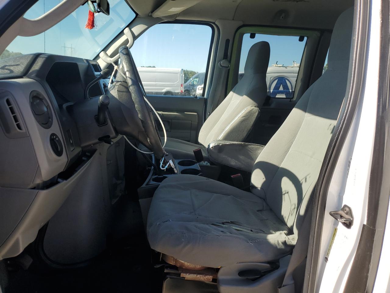 2011 Ford Econoline E350 Super Duty Wagon VIN: 1FBSS3BL0BDA29056 Lot: 86521045