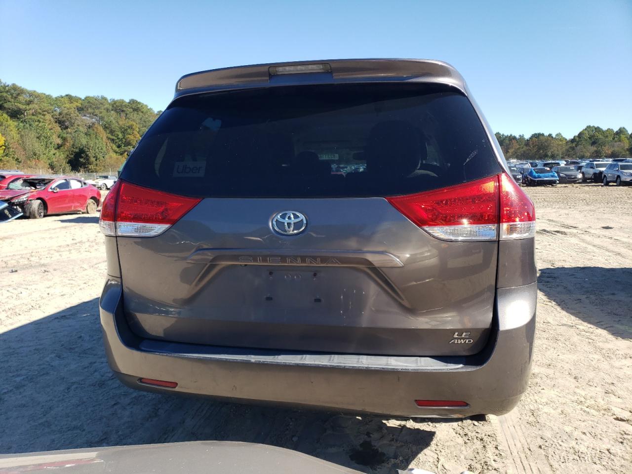 2011 Toyota Sienna Le VIN: 5TDJK3DC3BS012812 Lot: 82311685