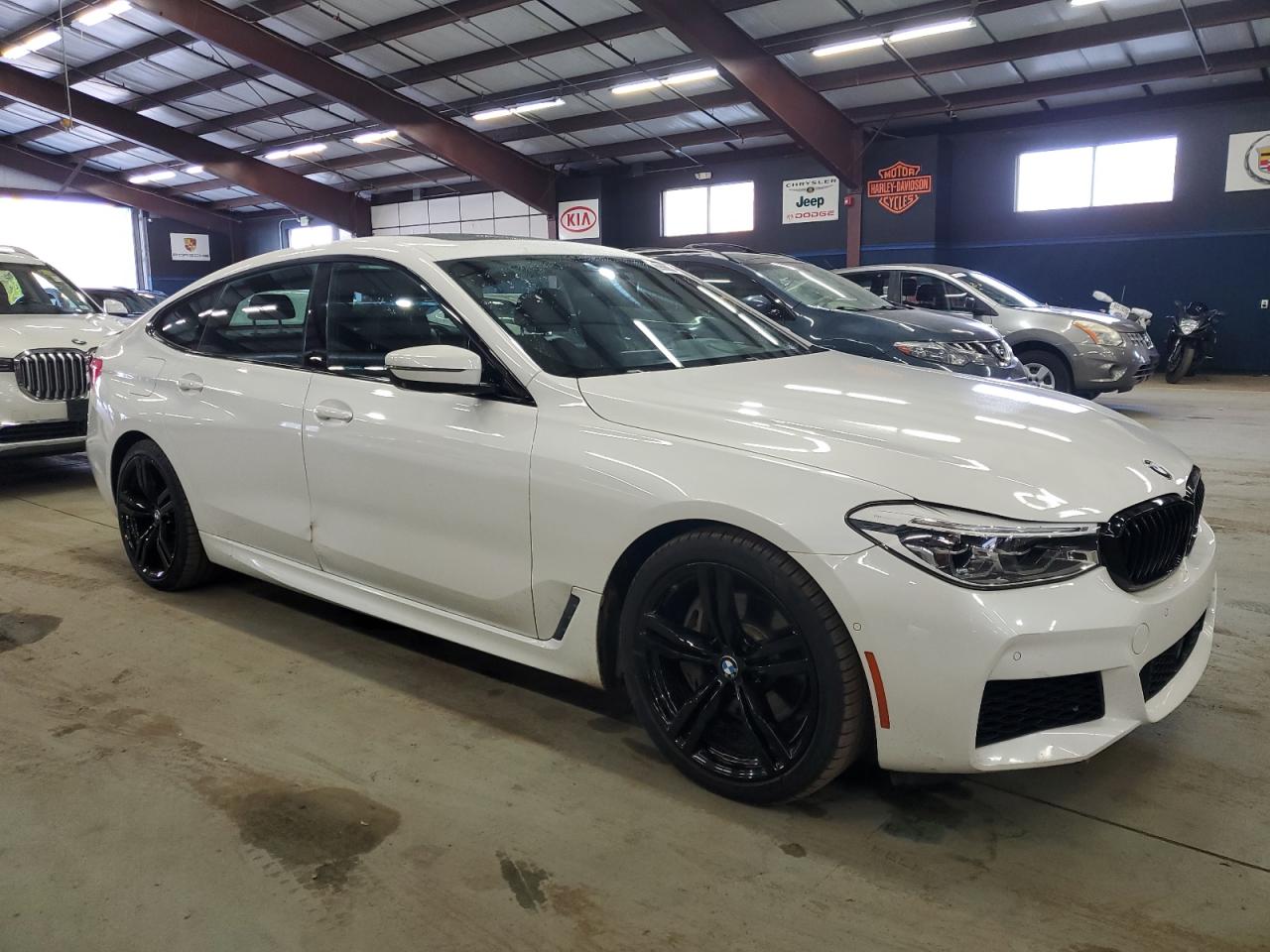 IV (G32) IV (G32)