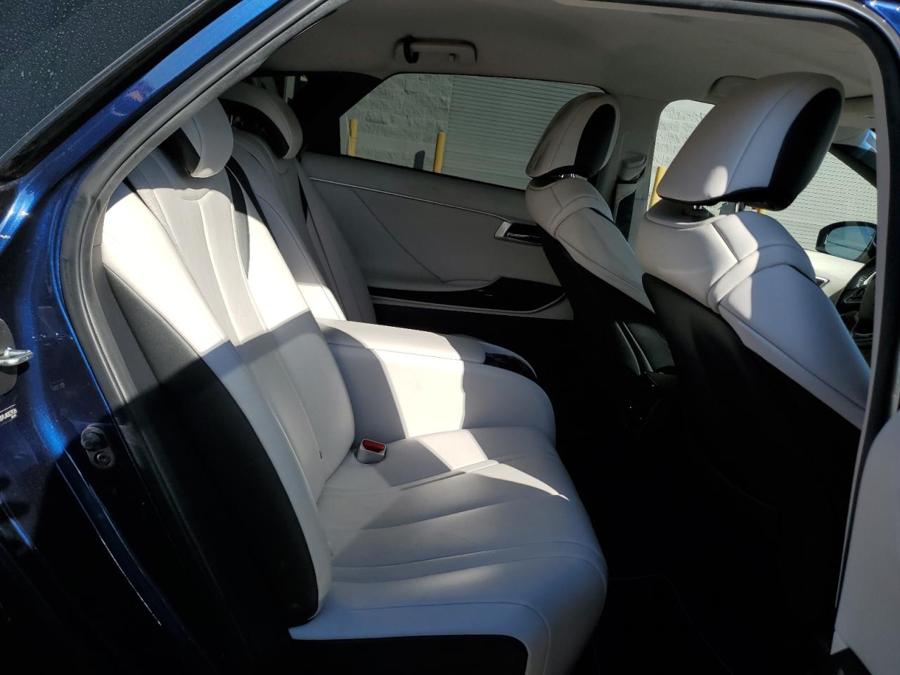 2018 Toyota Mirai VIN: JTDBVRBD9JA003926 Lot: 84959435