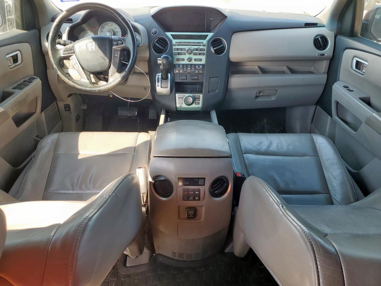 2011 Honda Pilot Exln VIN: 5FNYF3H70BB040393 Lot: 86651695