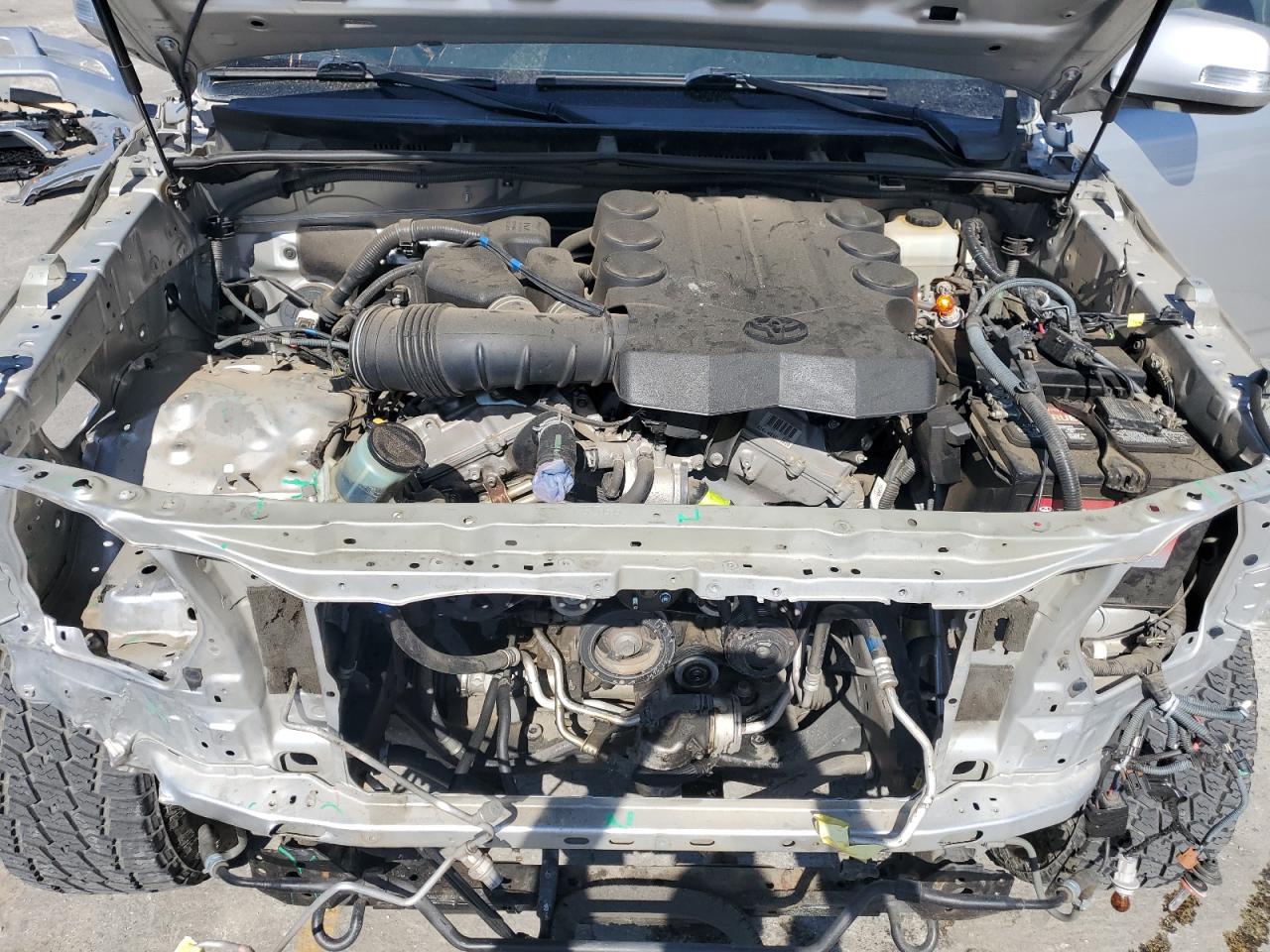 2011 Toyota 4Runner Sr5 VIN: JTEZU5JR8B5032654 Lot: 85884705