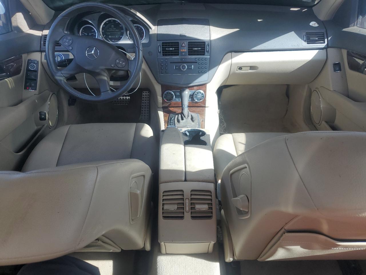 2010 Mercedes-Benz C 300 VIN: WDDGF5EB4AR098814 Lot: 85363815