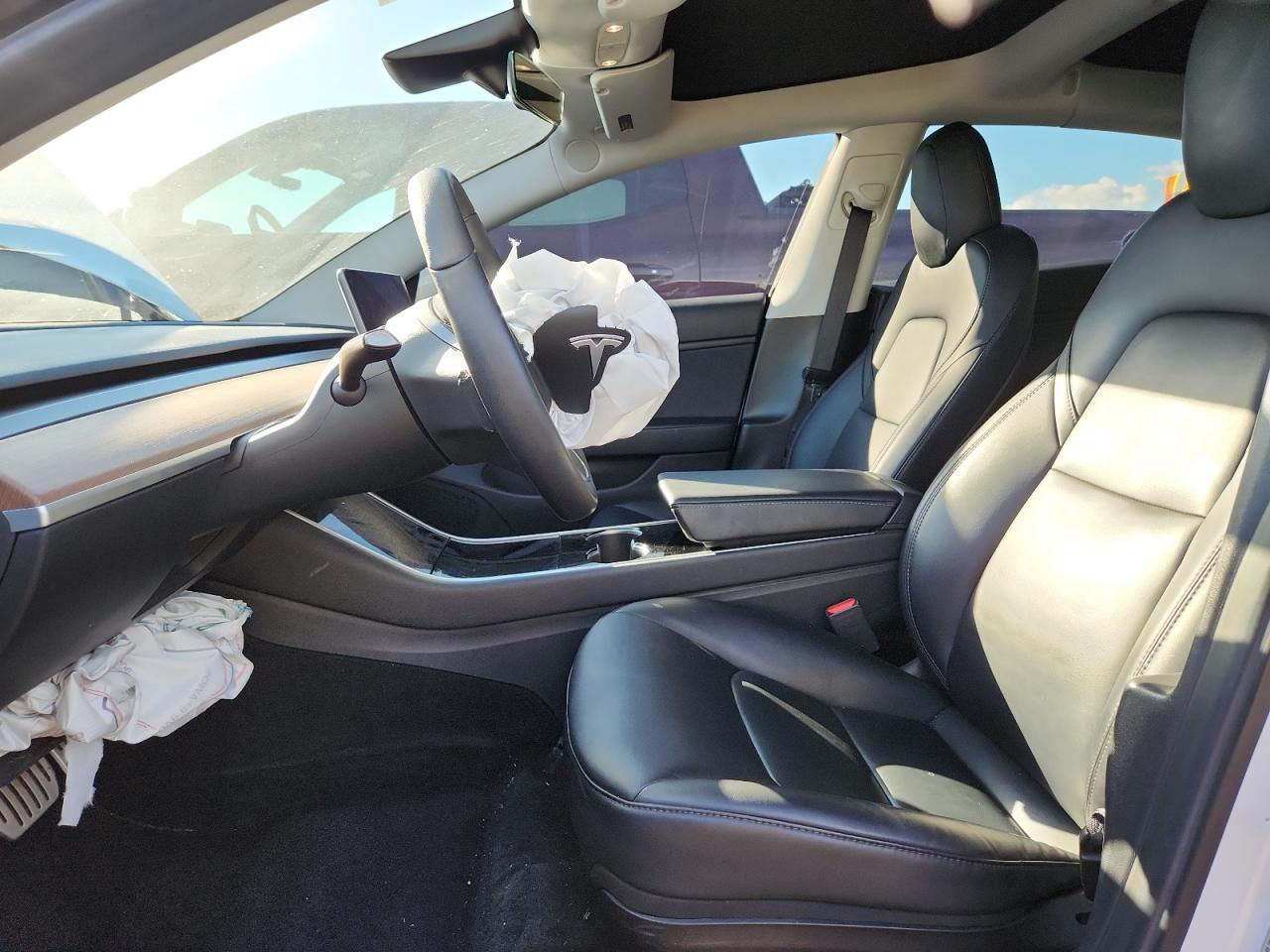 2019 Tesla Model 3 VIN: 5YJ3E1EB3KF487116 Lot: 82503085