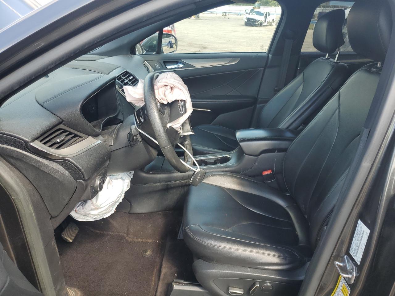 2017 Lincoln Mkc Premiere VIN: 5LMCJ1C99HUL44675 Lot: 84819925