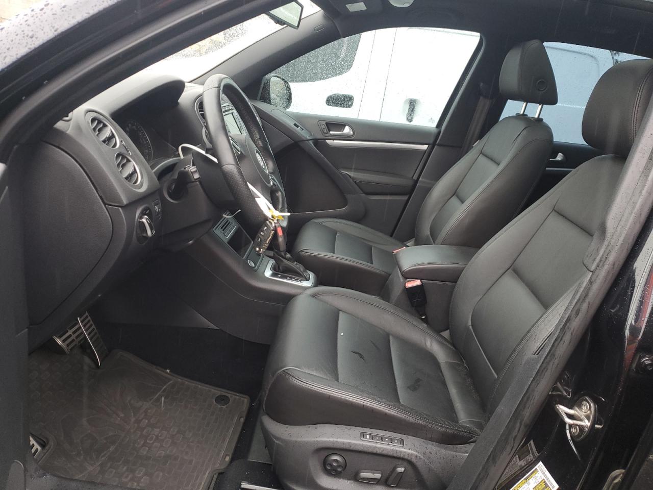 2014 Volkswagen Tiguan S VIN: WVGAV3AX2EW010242 Lot: 86340485