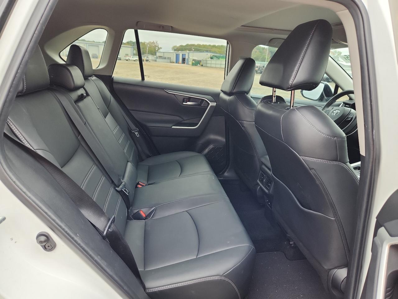 2021 Toyota Rav4 Xle Premium VIN: 2T3C1RFV6MW184332 Lot: 89652815