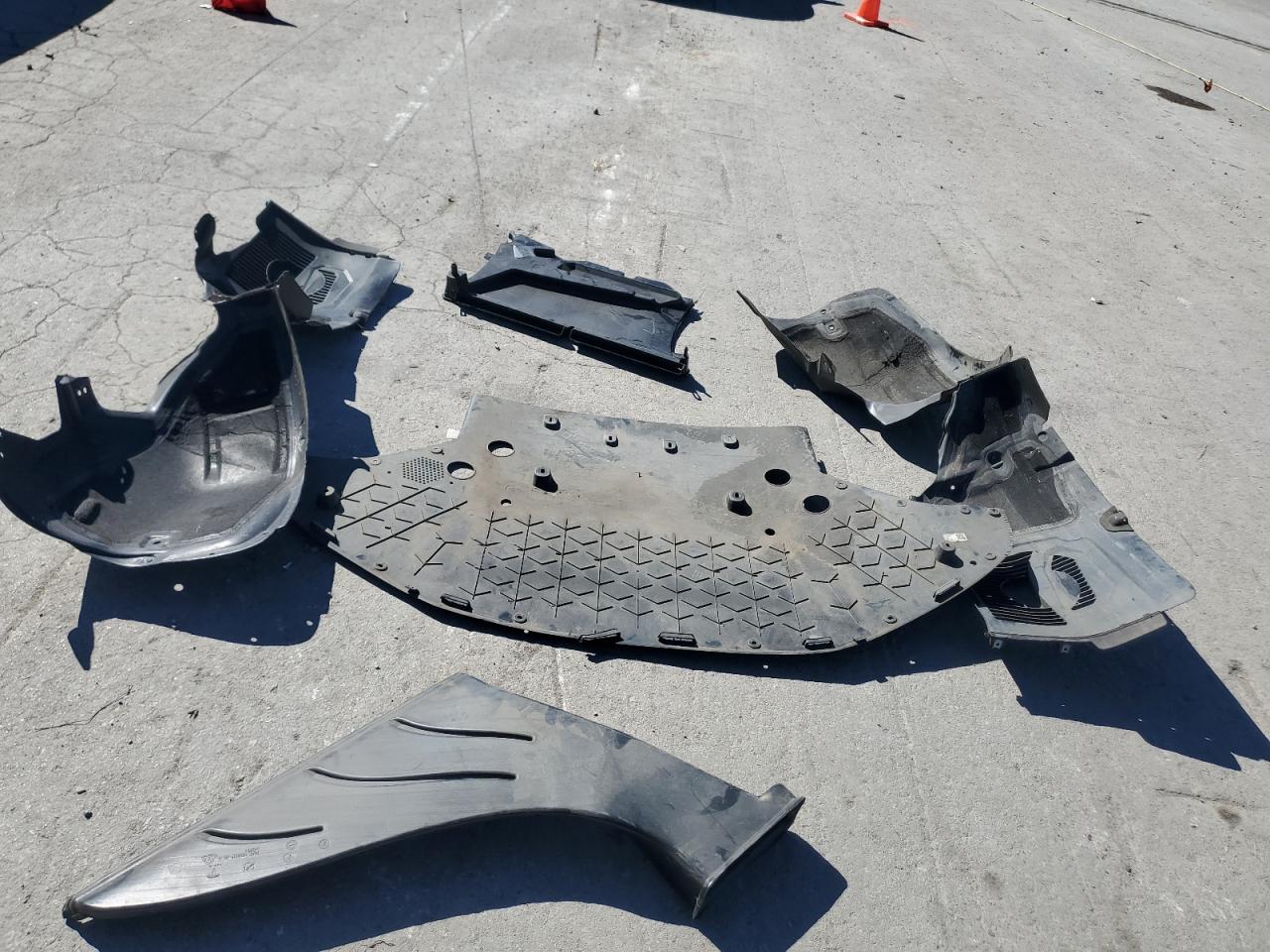 2020 Tesla Model S VIN: 5YJSA1E23LF400159 Lot: 81981805