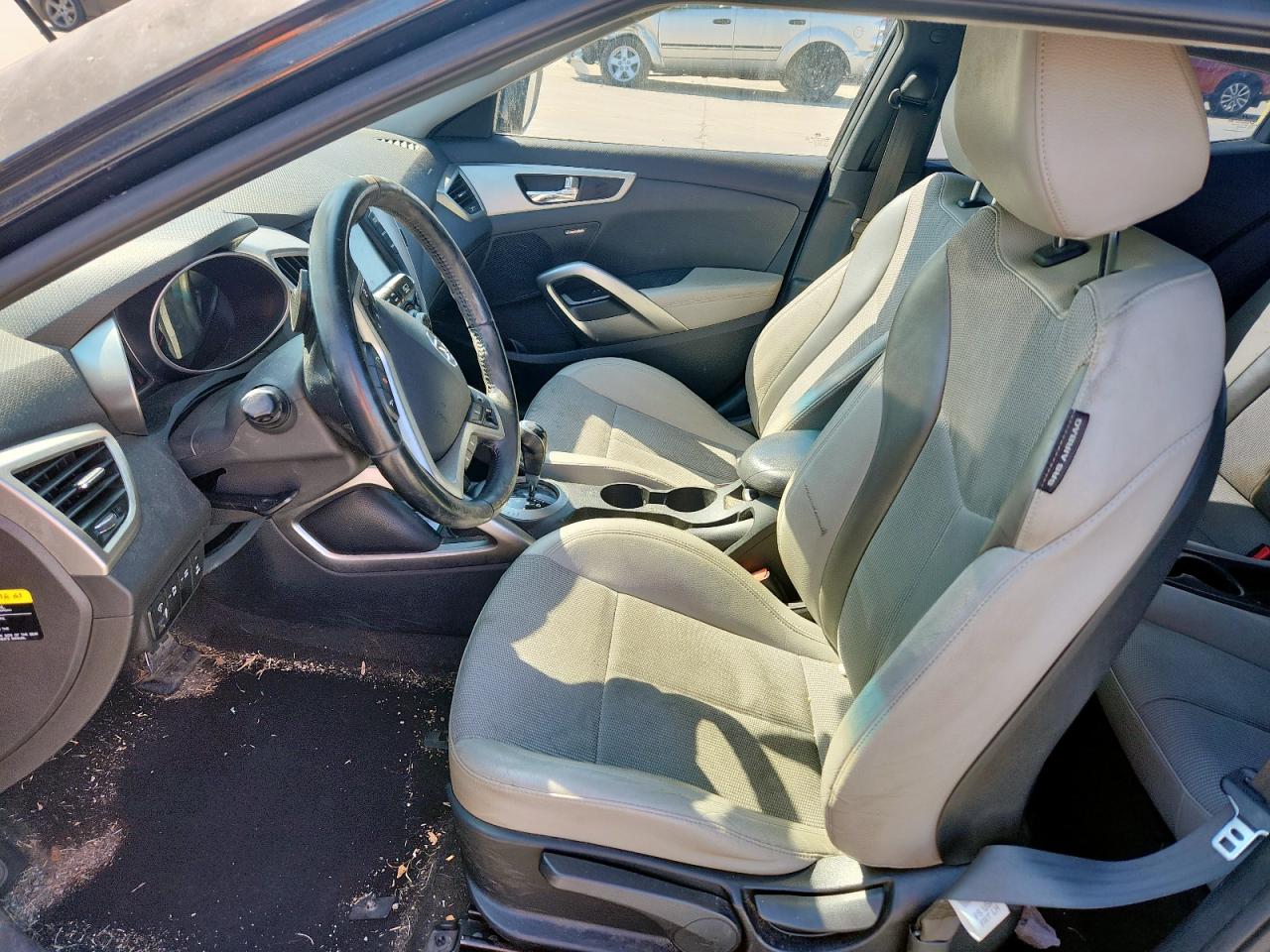 2014 Hyundai Veloster VIN: KMHTC6AD0EU186286 Lot: 82402835