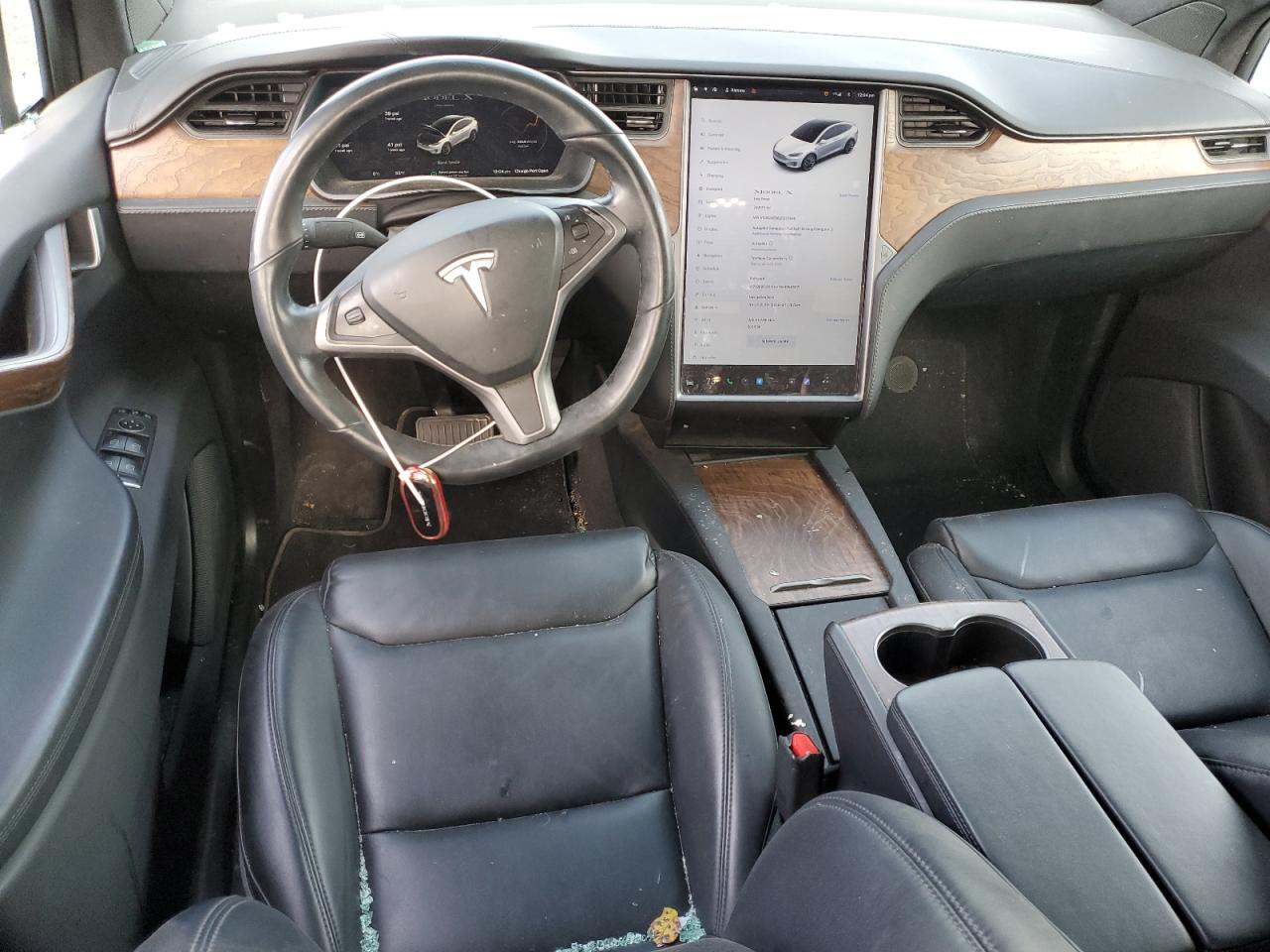 2020 Tesla Model X VIN: 5YJXCAE28LF235645 Lot: 90218325