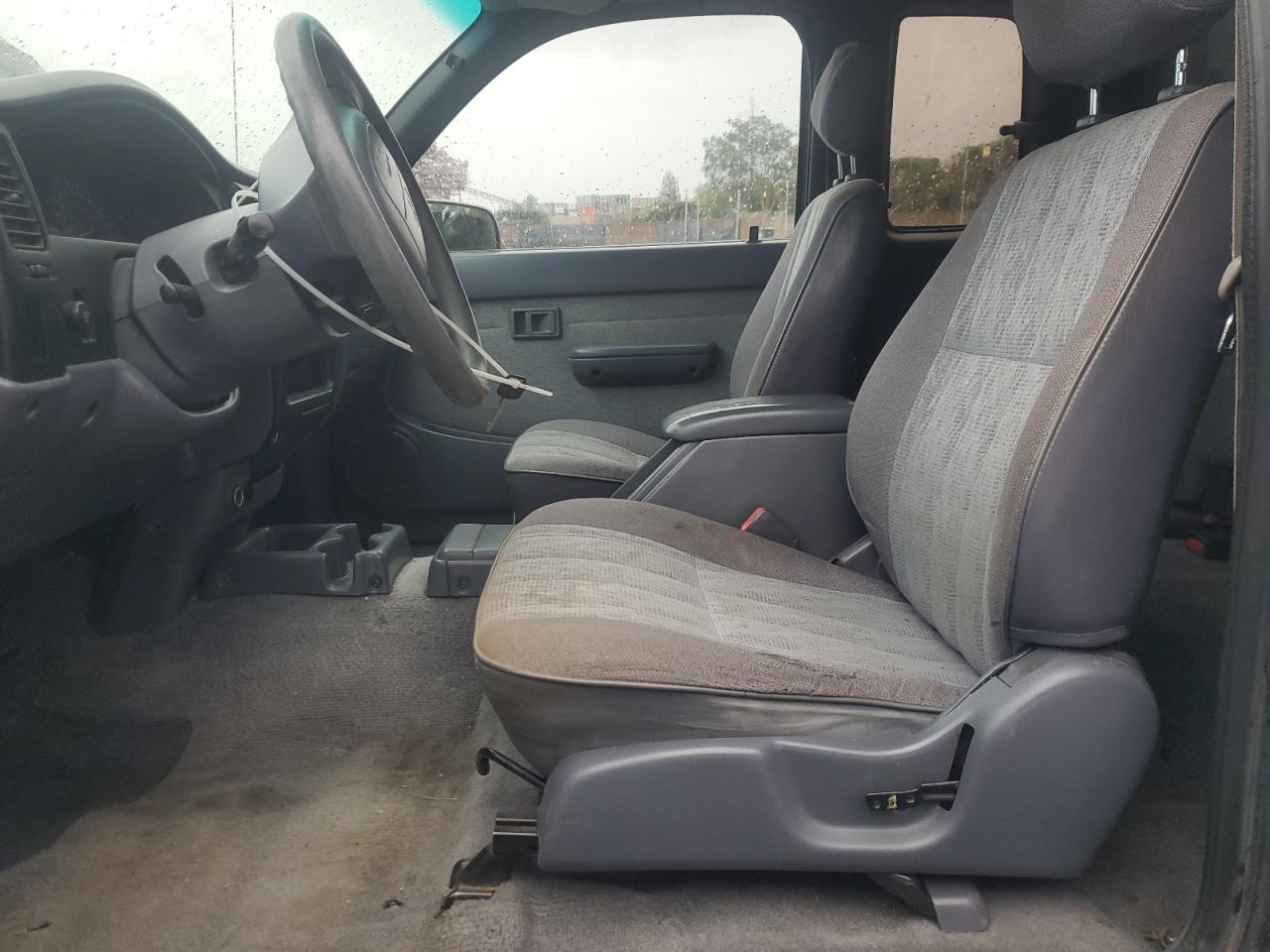 1998 Toyota Tacoma Xtracab VIN: 4TAVL52N2WZ143714 Lot: 82418835