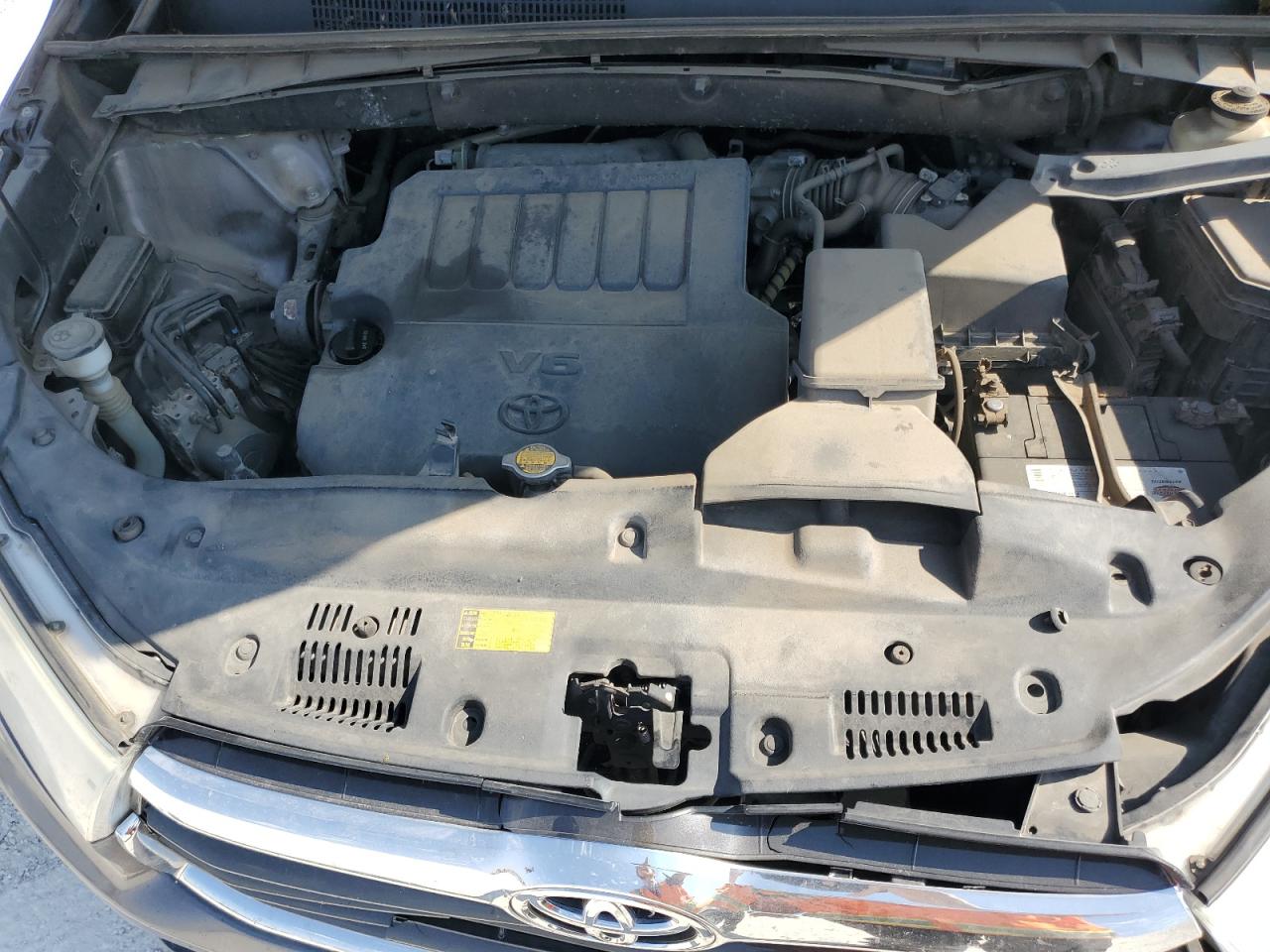 2015 Toyota Highlander Xle VIN: 5TDJKRFH1FS127328 Lot: 81989285