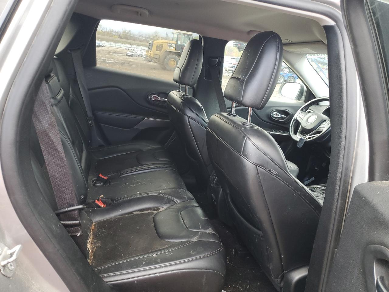 2019 Jeep Cherokee Latitude Plus VIN: 1C4PJLLB4KD154443 Lot: 87209035