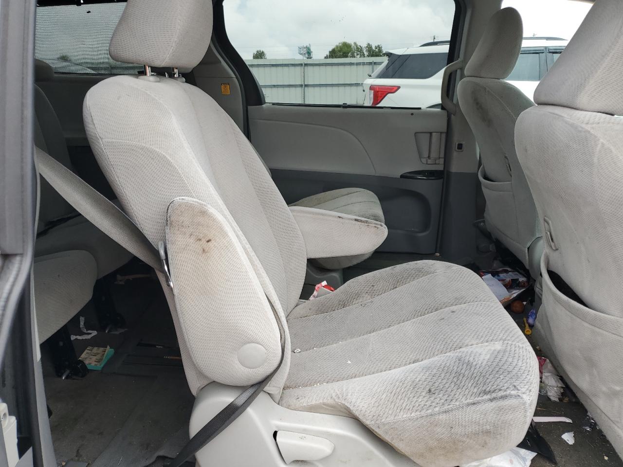 2013 Toyota Sienna Le VIN: 5TDKK3DC1DS389260 Lot: 84807565