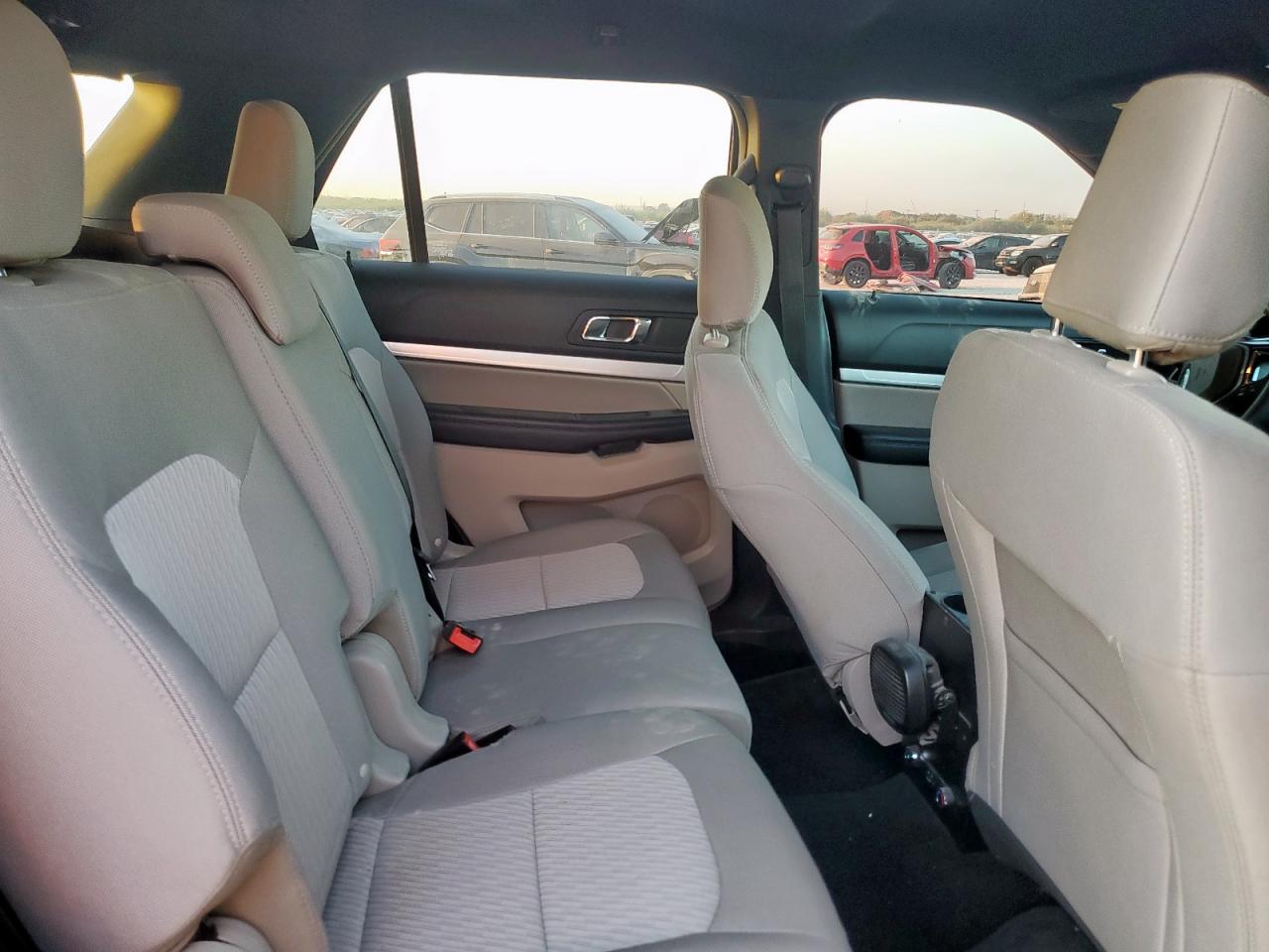 2019 Ford Explorer VIN: 1FM5K7B81KGA18976 Lot: 85287595