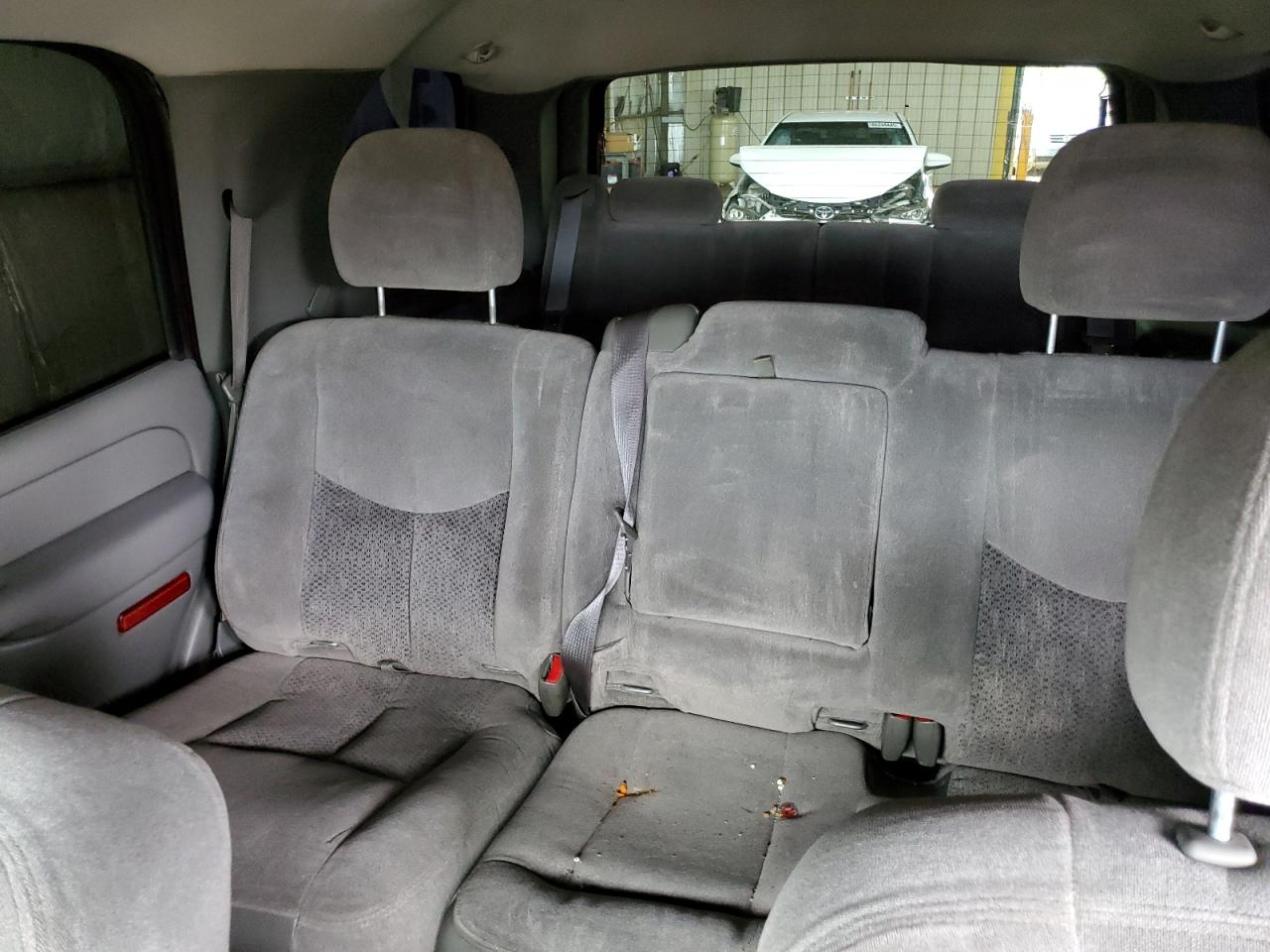 2004 Chevrolet Tahoe C1500 VIN: 1GNEC13T14J266448 Lot: 86475645