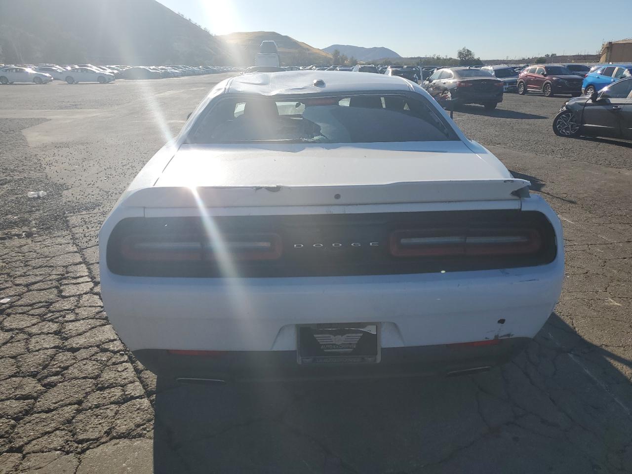 2019 Dodge Challenger Sxt VIN: 2C3CDZAG4KH677461 Lot: 81975975