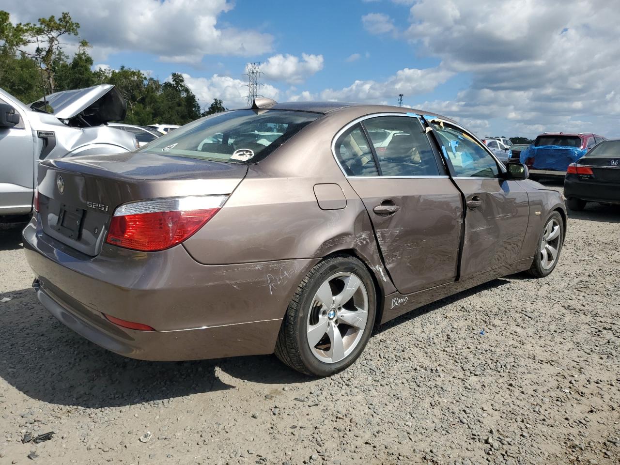 Фото: WBANE535X6CK86763