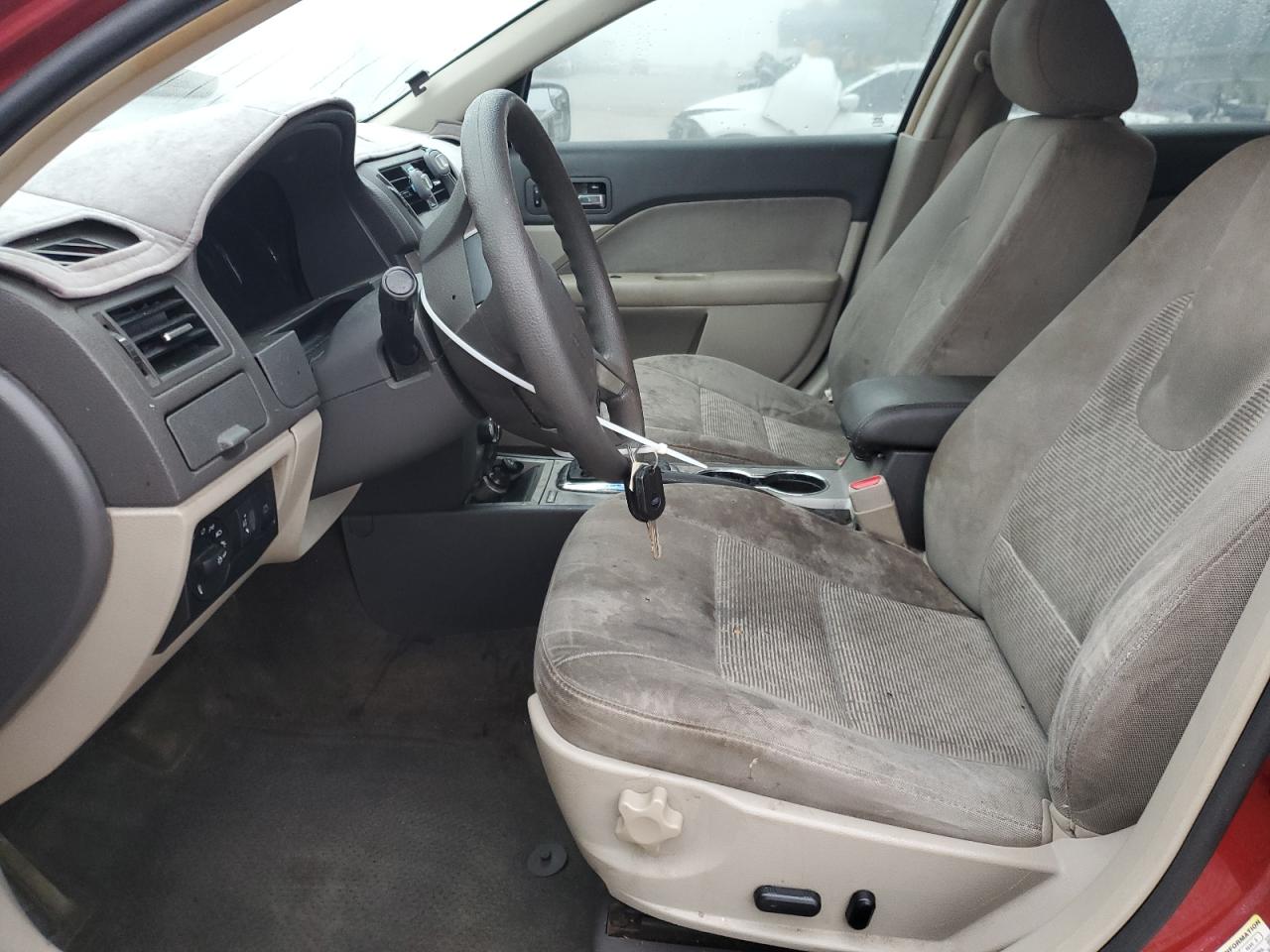 2011 Ford Fusion Se VIN: 3FAHP0HA3BR235268 Lot: 89692595