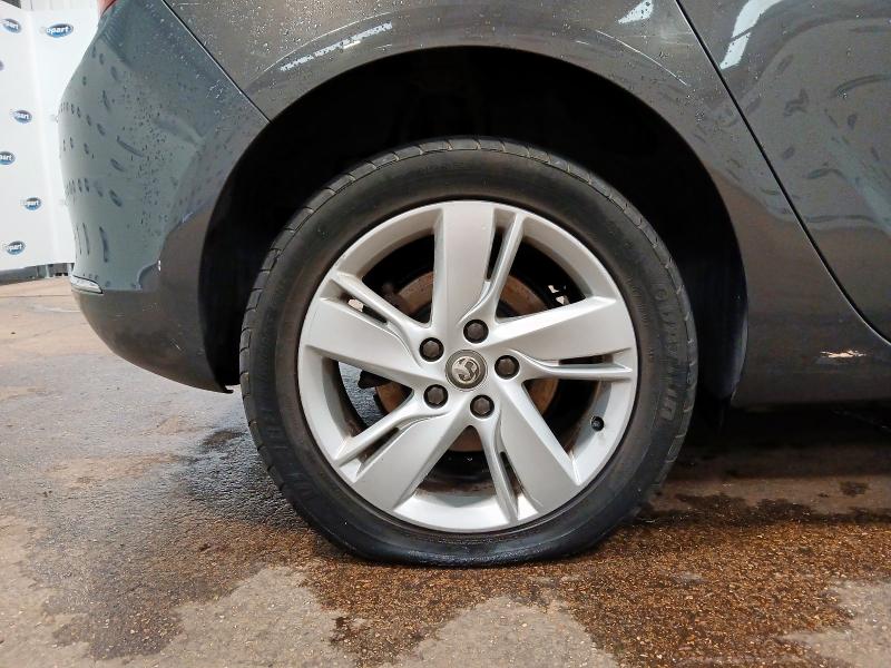 2013 VAUXHALL ASTRA 2.0 CDTI 16V SRI 5DR AUTO