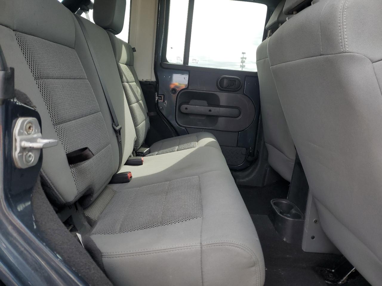 2008 Jeep Wrangler Unlimited Sahara VIN: 1J8GA59158L588968 Lot: 85385345