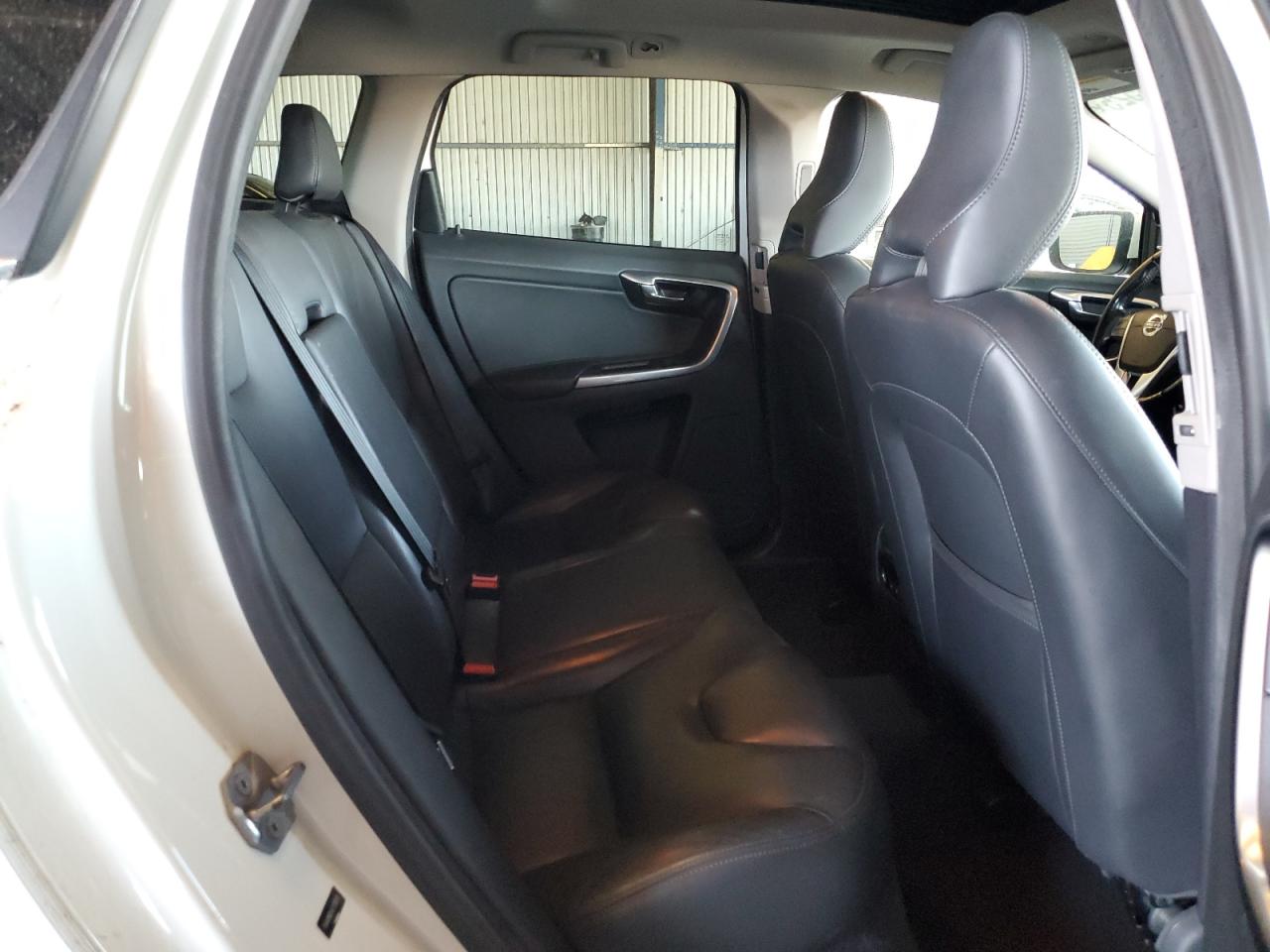 2015 Volvo Xc60 T5 Premier VIN: YV440MDK4F2738236 Lot: 82273525