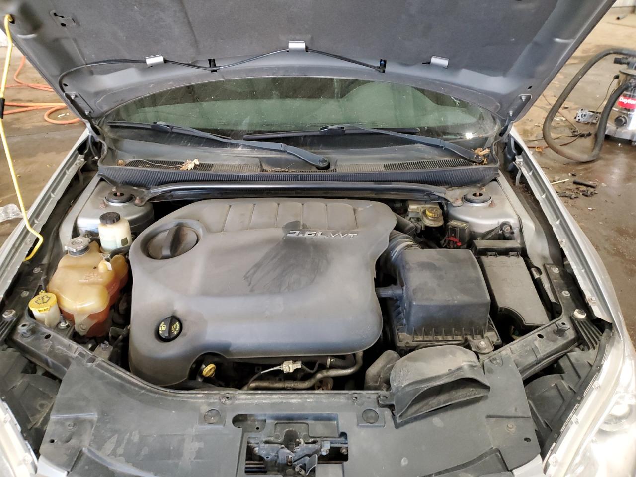 2013 Chrysler 200 Limited VIN: 1C3CCBCG5DN653235 Lot: 90364265