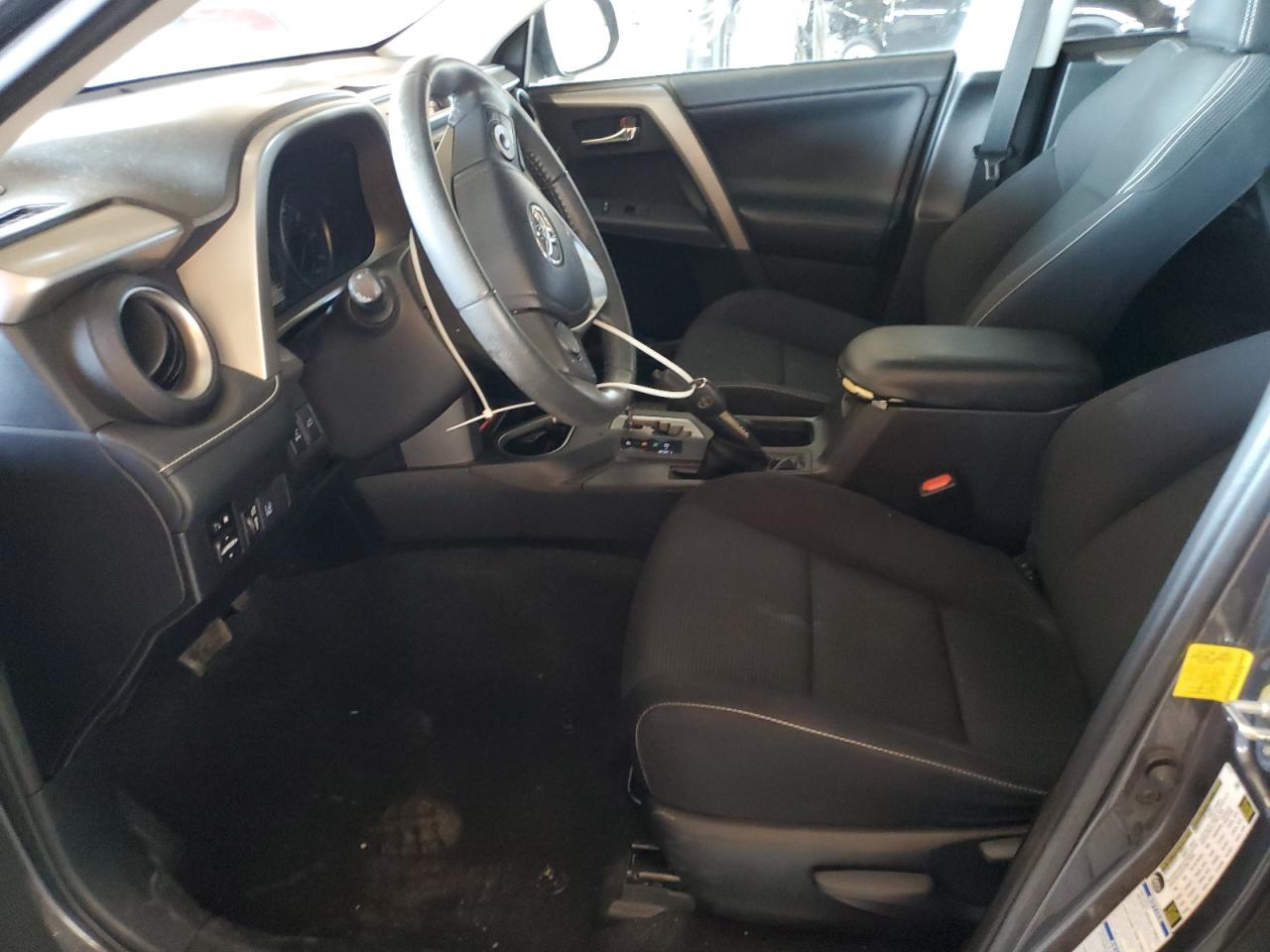 2017 Toyota Rav4 Xle VIN: 2T3RFREV3HW641794 Lot: 84955575