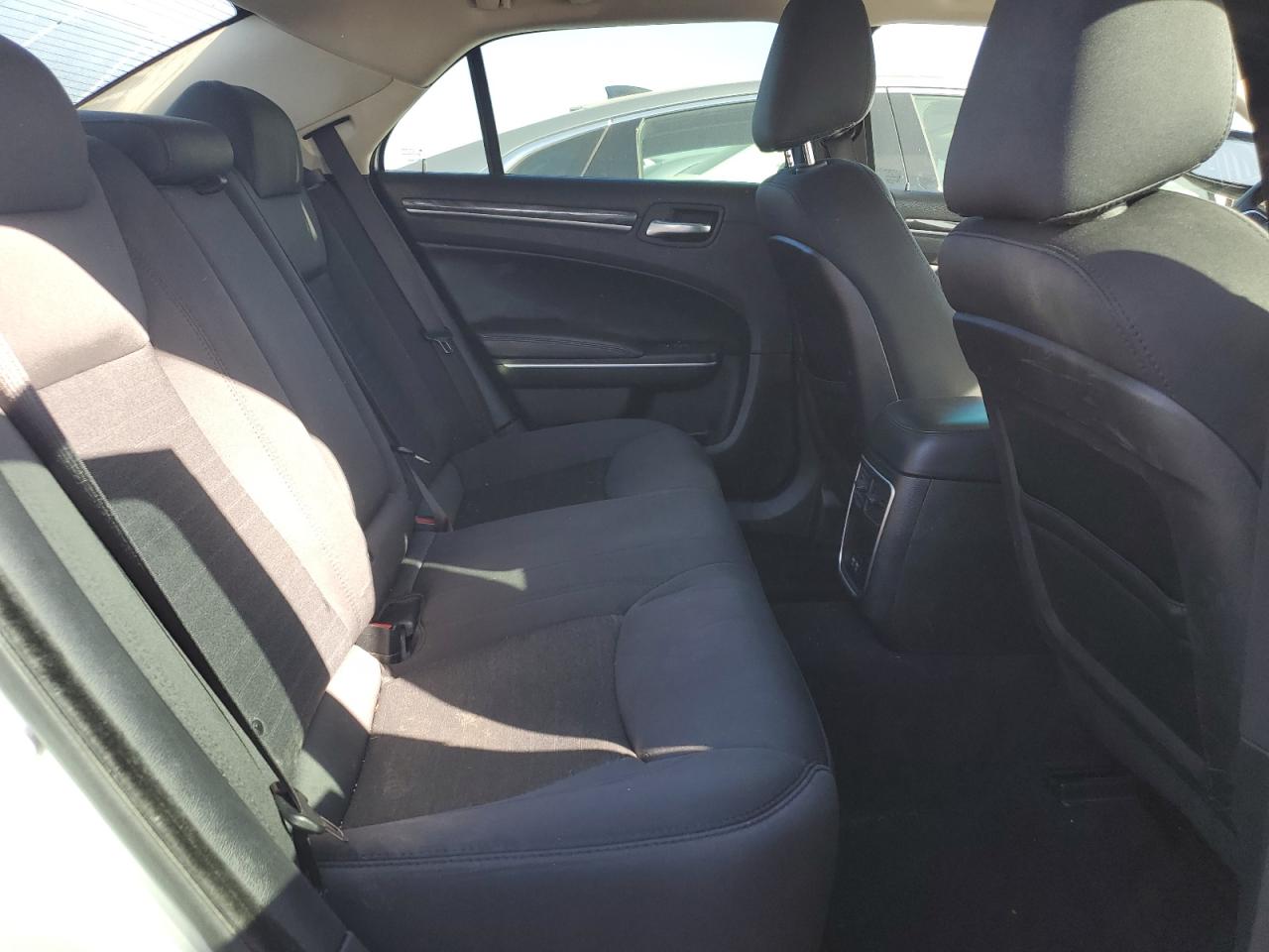2019 Chrysler 300 Touring VIN: 2C3CCAAG3KH612427 Lot: 84475225