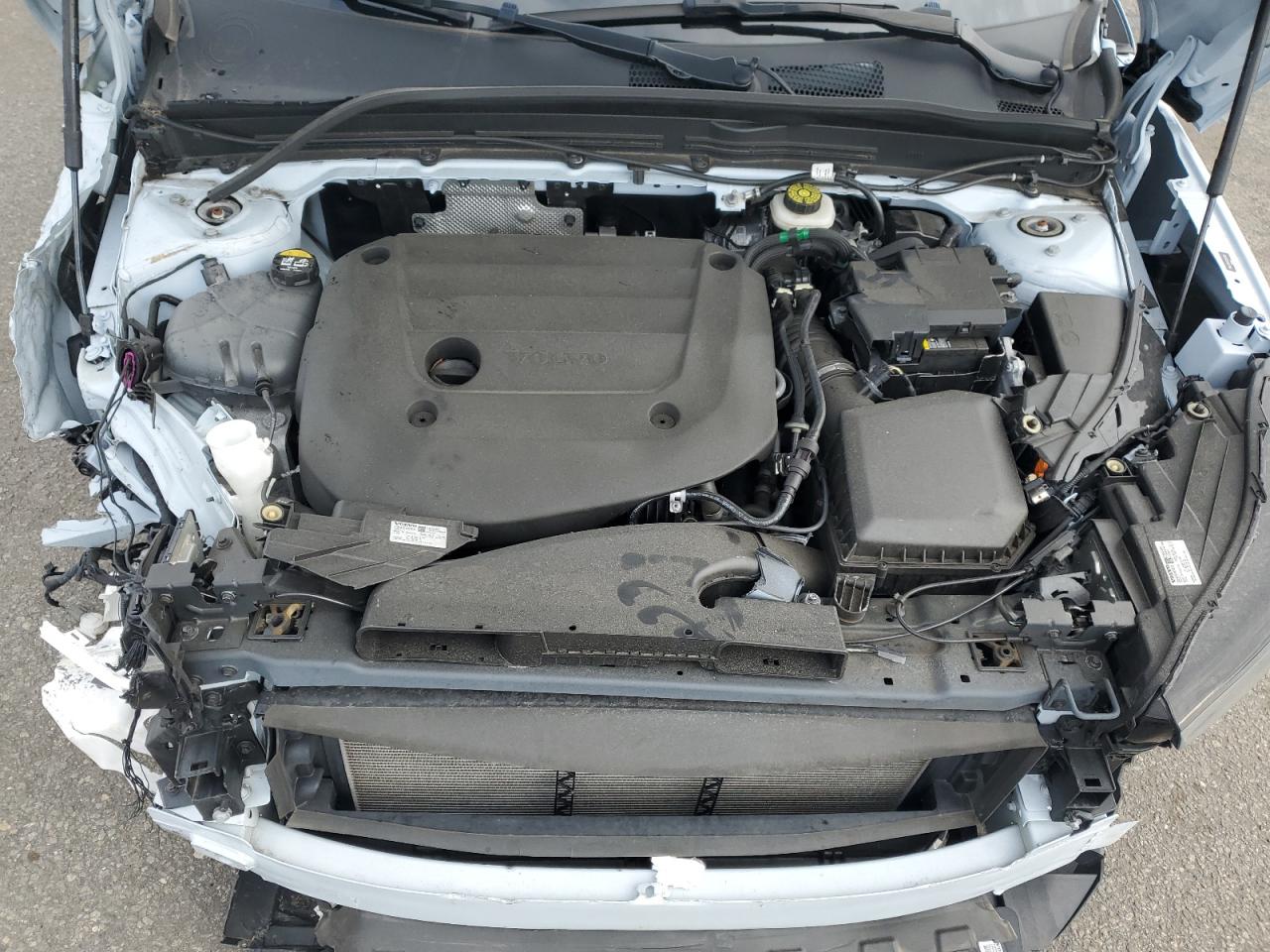 2024 Volvo Xc40 Plus VIN: YV4L12UL6R2263134 Lot: 86456575