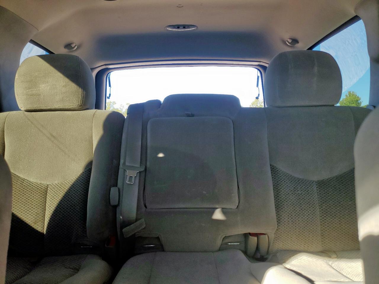 2004 Chevrolet Tahoe C1500 VIN: 1GNEC13Z64R197942 Lot: 87226565