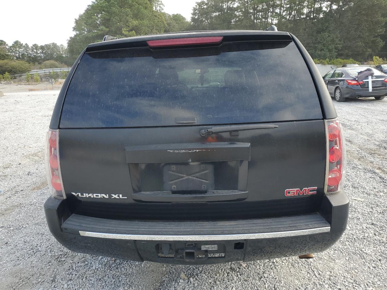 2007 GMC Yukon Xl Denali VIN: 1GKFK66877J248131 Lot: 82358775