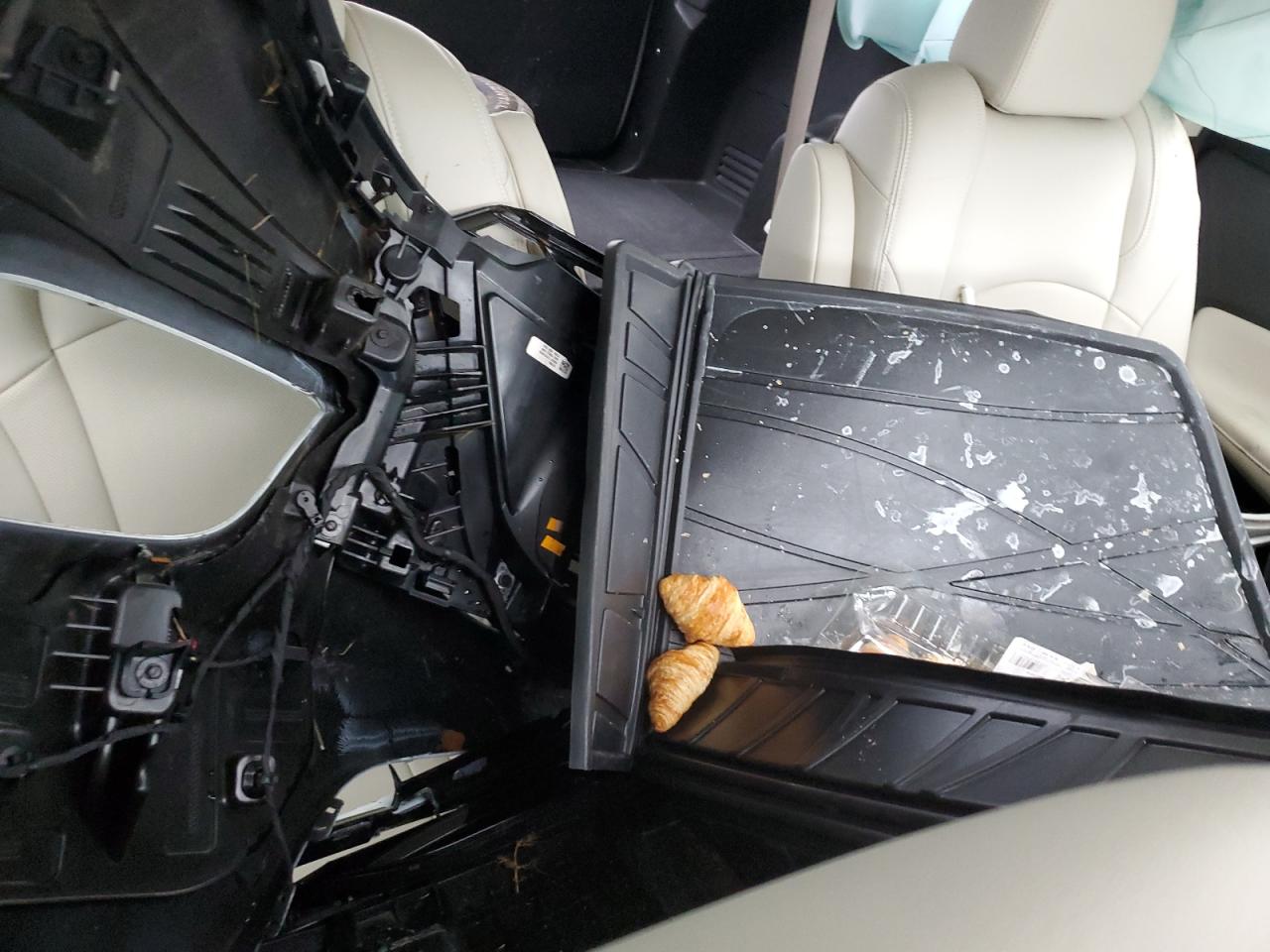 2023 Buick Enclave Essence VIN: 5GAERBKW7PJ166496 Lot: 90272695