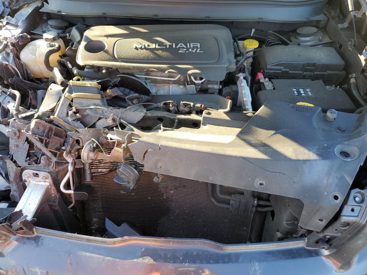 2016 Jeep Cherokee Latitude VIN: 1C4PJMCBXGW115616 Lot: 89620285