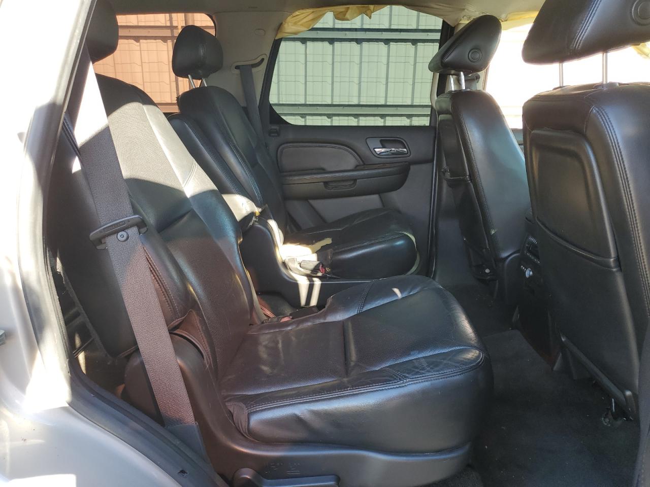 2008 Cadillac Escalade Luxury VIN: 1GYEC63868R127158 Lot: 86279685